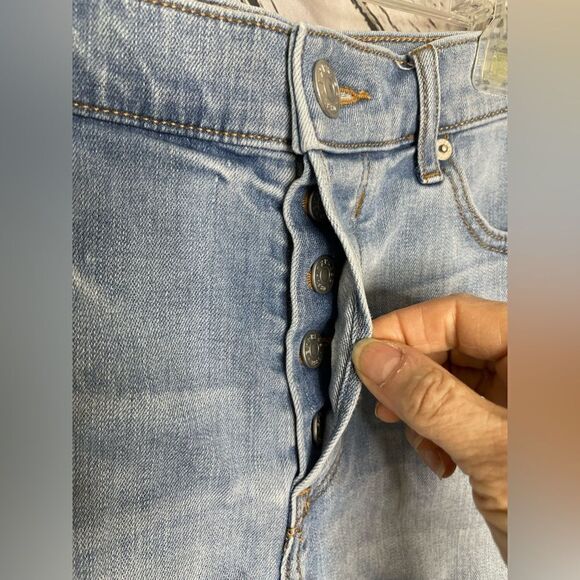 Express Shortie Vintage High Rise Side Lace-Up Cutoff Shorts 2 - Picture 4 of 9